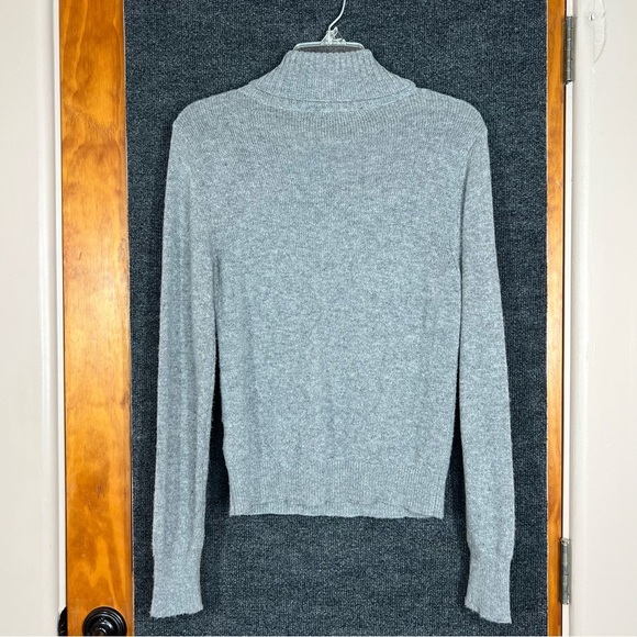 Brandy Melville Gray Wool Blend Turtleneck Long Sleeve Sweater Women's Size S - Picture 11 of 13